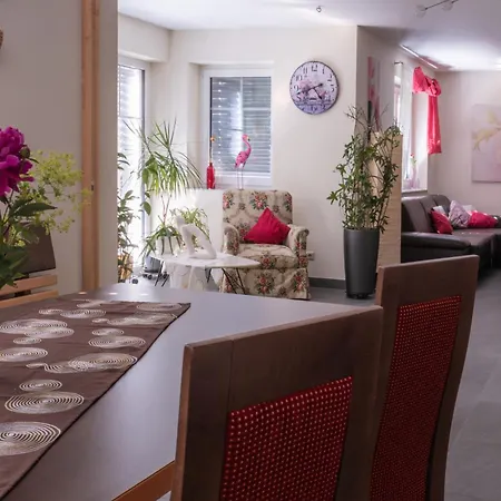 Sonnenstrahl アパート *